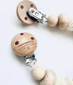 Wagenspanner Ster - Baby Wagenspanner Hout - Vrolijke Kinderwagenspanner - Eenvoudig Te Bevestigen - Kraamcadeau Voor Jongens En Meisjes - Completebabyuitzet - Baby Cadeau -Maxi-Cosi Winkel 1032x1200 2