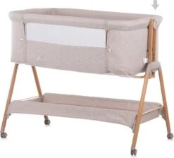 Co-Sleeper Chipolino Wieg KOSSD0212MO Sweet Dreams Mocca/Wood Incl. Wielen -Maxi-Cosi Winkel 1200x1088 5