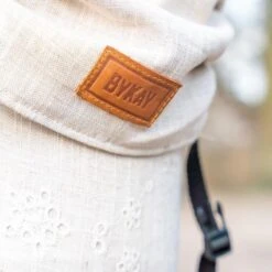 ByKay - Draagzak - Click Carrier Classic - Linnen Lace - Organic Linnen -Maxi-Cosi Winkel 1200x1200 1058