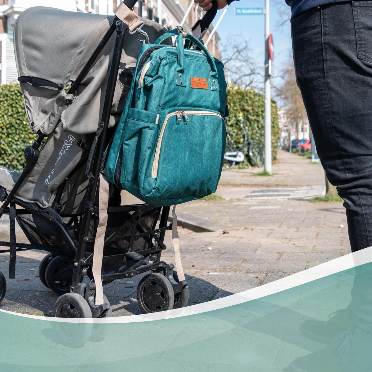 Luiertas Rugzak - Monx Luiertas Verzorgingstas Met Uitklapbaar Babybedje - Overzichtelijke Luierrugzak Extra Buggy En Kinderwagen Haken Inclusief Geïsoleerde Flessenhouder - Groen 8 Luiertas Rugzak - Monx Luiertas Verzorgingstas Met Uitklapbaar Babybedje - Overzichtelijke Luierrugzak Extra Buggy En Kinderwagen Haken Inclusief Geïsoleerde Flessenhouder - Groen - Image 8