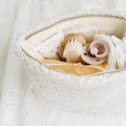 Teddy Etui | Teddy Tasje | Luier Etui | Toilettas | Ecru | Ivy And Soof 6 Teddy Etui | Teddy Tasje | Luier Etui | Toilettas | Ecru | Ivy And Soof -Maxi-Cosi Winkel 1200x1200 1152