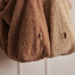 Jollein Luiertas Shopper 34x43cm Boucle - Biscuit -Maxi-Cosi Winkel 1200x1200 1289