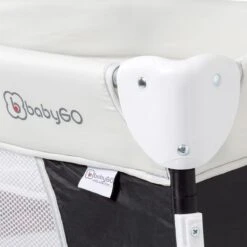 Campingbed BabyGO Sleeper DeLuxe Zwart (incl. Bodemverhoger) -Maxi-Cosi Winkel 1200x1200 1353