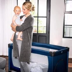 Hauck Dream N Play Plus Campingbedje Set - Met Matras En Muggennet - Navy -Maxi-Cosi Winkel 1200x1200 1392