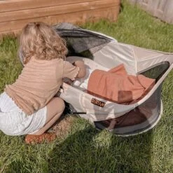 Deryan Infant Deluxe BabyBox Campingbedje - Cream + Inclusief Matras En Klamboe -Maxi-Cosi Winkel 1200x1200 1418