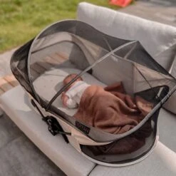 Deryan Infant Deluxe BabyBox Campingbedje - Cream + Inclusief Matras En Klamboe -Maxi-Cosi Winkel 1200x1200 1421
