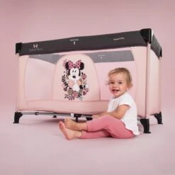 Hauck Dream'n Play Campingbedje - Minnie Sweetheart 22 Hauck Dream'n Play Campingbedje - Minnie Sweetheart -Maxi-Cosi Winkel 1200x1200 1438