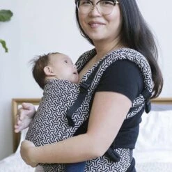 Tula Free To Grow - Draagzak Baby - Forever - Zwart Wit - Ergonomisch -Maxi-Cosi Winkel 1200x1200 1714