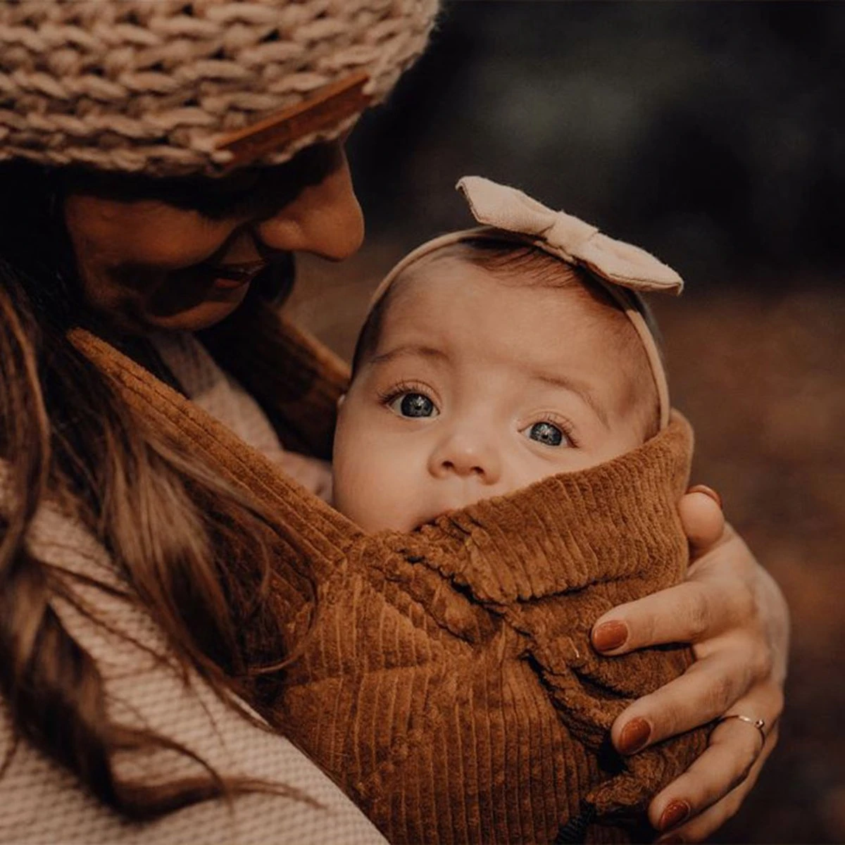 ByKay - Draagzak - Click Carrier Classic - Ribbed Velvet - Mustard Brown 7 ByKay - Draagzak - Click Carrier Classic - Ribbed Velvet - Mustard Brown - Image 7