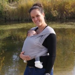 Smallvips Draagdoek Taupe - Rekbare Draagdoek Van Bamboo - Heerlijk Zacht En Koel - Ergonomisch Dragen -Maxi-Cosi Winkel 1200x1200 1765