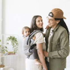 Tula Toddler Ergonomische Draagzak Peuter Linen Ash - Geschikt Vanaf Maat 86-92 -Maxi-Cosi Winkel 1200x1200 1815