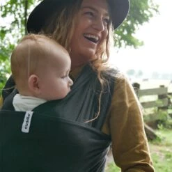 Cuddie Baby Draagdoek - Premium Organic Baby Draagdoek Gemaakt Van Bio Katoen - Newborns Tot 15 Kg - Baby Cadeau - Met Wenskaart - Zwart -Maxi-Cosi Winkel 1200x1200 1857