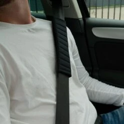 Hazlö Luxe Gordelhoezen - Auto Gordel Beschermer - Schouderhoezen - Gordelkussen - Gordel Beschermer - Gordelhoes - 2 Stuks - Zwart -Maxi-Cosi Winkel 1200x1200 537