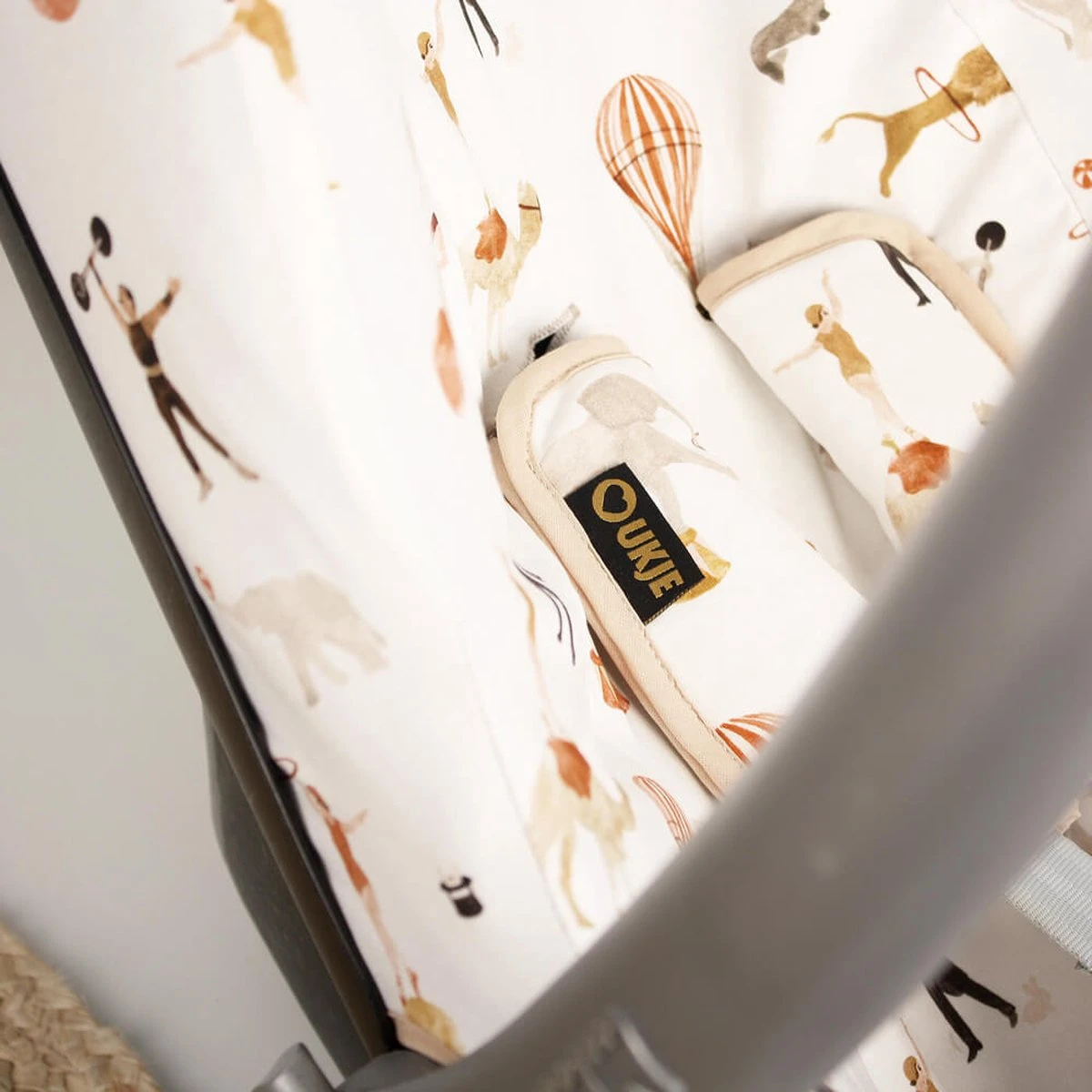 Hoes Zomerhoes Autostoelhoes Voor Maxi-Cosi Cabriofix, Citi En Pebble - Circus 2 Hoes Zomerhoes Autostoelhoes Voor Maxi-Cosi Cabriofix, Citi En Pebble - Circus - Image 2