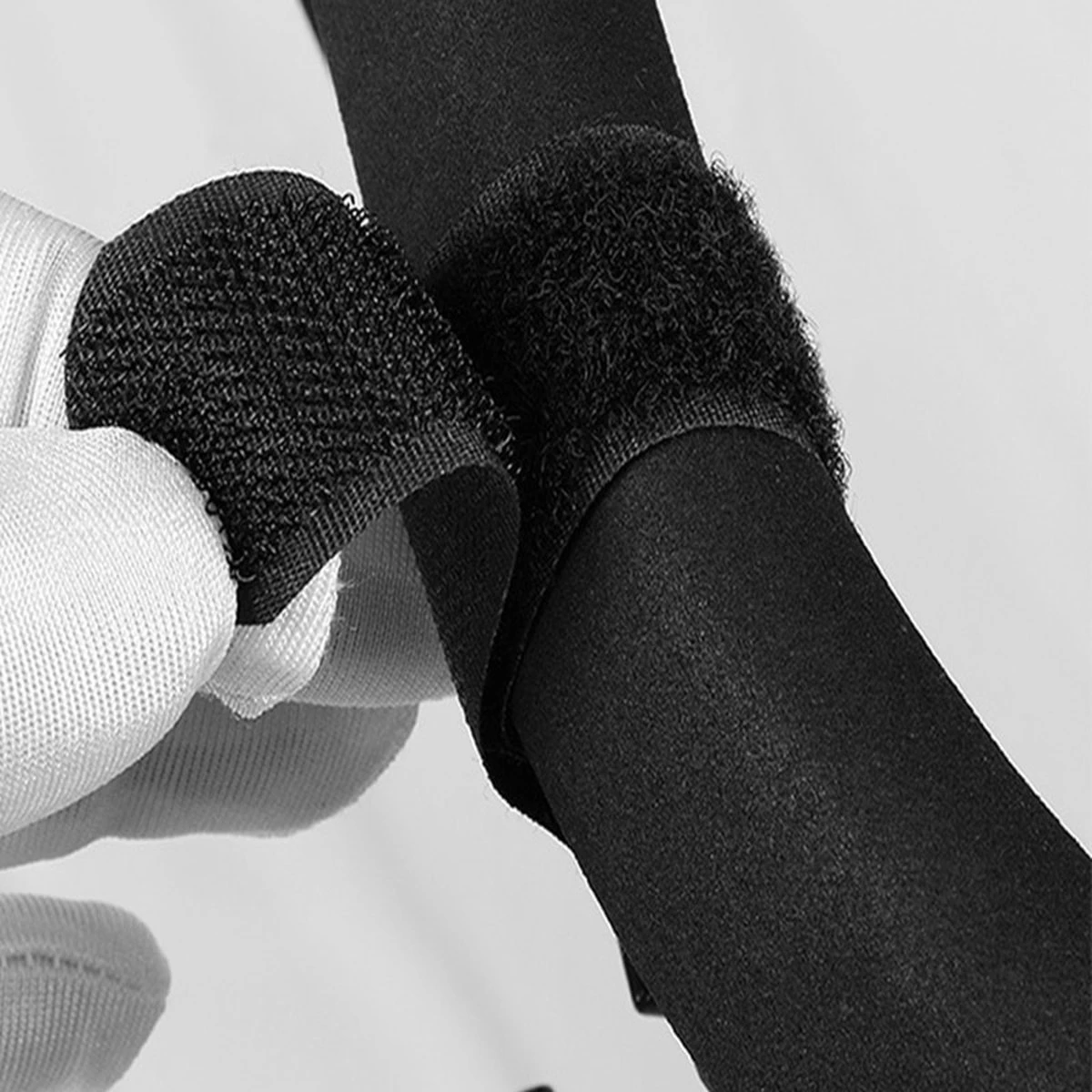 Kinderwagen Tassenhaak 2 Stuks - Boodschappenhaken - Tassenhanger - Babywagen Tassenhaak - Strollerhook - Buggy Haak - Bags Holder - Tassenclips - Rugzak Hanger - Verplaatsbare Hanger - Rolstoelhaak - Auto Hoofdsteun Haak 5 Kinderwagen Tassenhaak 2 Stuks - Boodschappenhaken - Tassenhanger - Babywagen Tassenhaak - Strollerhook - Buggy Haak - Bags Holder - Tassenclips - Rugzak Hanger - Verplaatsbare Hanger - Rolstoelhaak - Auto Hoofdsteun Haak - Image 5