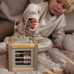 Jollein Houten Activiteitenkubus 15x15x15cm - Farm 19 Jollein Houten Activiteitenkubus 15x15x15cm - Farm -Maxi-Cosi Winkel 1200x1200 761