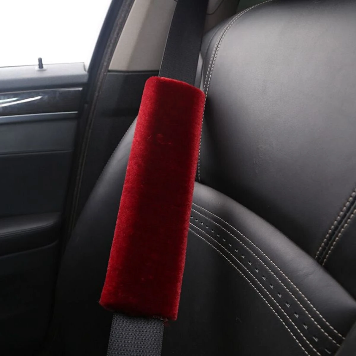 Hazlö Luxe Gordelhoezen - Extra Zacht - Schouderhoezen - Gordelkussen - Auto Gordel Beschermer - Gordel Beschermer - Gordelhoes - 2 Stuks - Rood 1 Hazlö Luxe Gordelhoezen - Extra Zacht - Schouderhoezen - Gordelkussen - Auto Gordel Beschermer - Gordel Beschermer - Gordelhoes - 2 Stuks - Rood