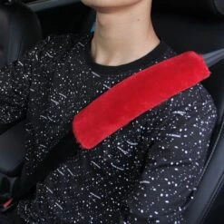 Hazlö Luxe Gordelhoezen - Extra Zacht - Schouderhoezen - Gordelkussen - Auto Gordel Beschermer - Gordel Beschermer - Gordelhoes - 2 Stuks - Rood 10 Hazlö Luxe Gordelhoezen - Extra Zacht - Schouderhoezen - Gordelkussen - Auto Gordel Beschermer - Gordel Beschermer - Gordelhoes - 2 Stuks - Rood -Maxi-Cosi Winkel 1200x1200 99