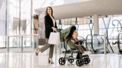 Lionelo Emma Plus - Buggy - Lichte - 5-punts Gordel - Tot 15kg -Maxi-Cosi Winkel 1200x675 15