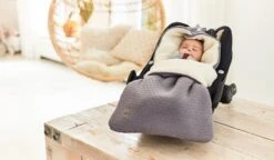 Jollein Voetenzak Voor Autostoel & Kinderwagen - Bliss Knit - Storm Grey -Maxi-Cosi Winkel 1200x698 1