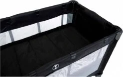 Ding Deluxe Black Campingbedje Incl. Bodemverhoger -Maxi-Cosi Winkel 1200x759 4