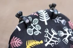 Lodger Kinderwagenaccessoire - Swaddle Clips - Zwart - 2 Stuks -Maxi-Cosi Winkel 1200x783