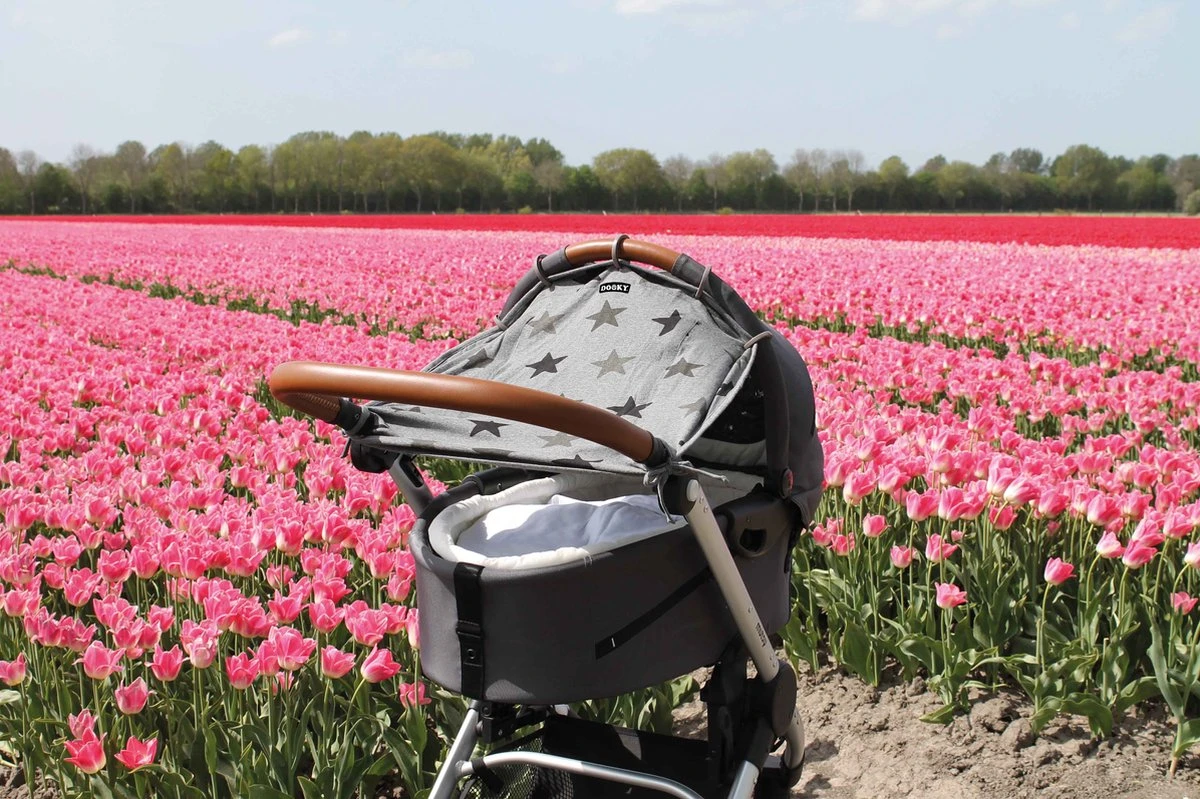 Dooky Universal Cover Zonnescherm Kinderwagen - Grey Stars 11 Dooky Universal Cover Zonnescherm Kinderwagen - Grey Stars - Afbeelding 11