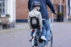 Bobike One Junior Achterzitje Tot 35kg Dragerbevestiging Zwart/zwart -Maxi-Cosi Winkel 1200x799 40
