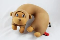 Cuddlebug U-shape Kussen | Aap | Knuffel | Kinderen 13 Cuddlebug U-shape Kussen | Aap | Knuffel | Kinderen -Maxi-Cosi Winkel 1200x800 1