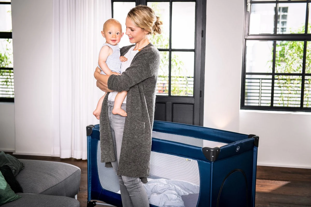 Hauck Dream N Play Plus Campingbedje - Navy 10 Hauck Dream N Play Plus Campingbedje - Navy - Image 10