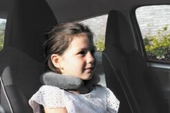 Dooky Neck Pillow Nekkussen Zacht Velours Grijs 5 Dooky Neck Pillow Nekkussen Zacht Velours Grijs -Maxi-Cosi Winkel 1200x800 14