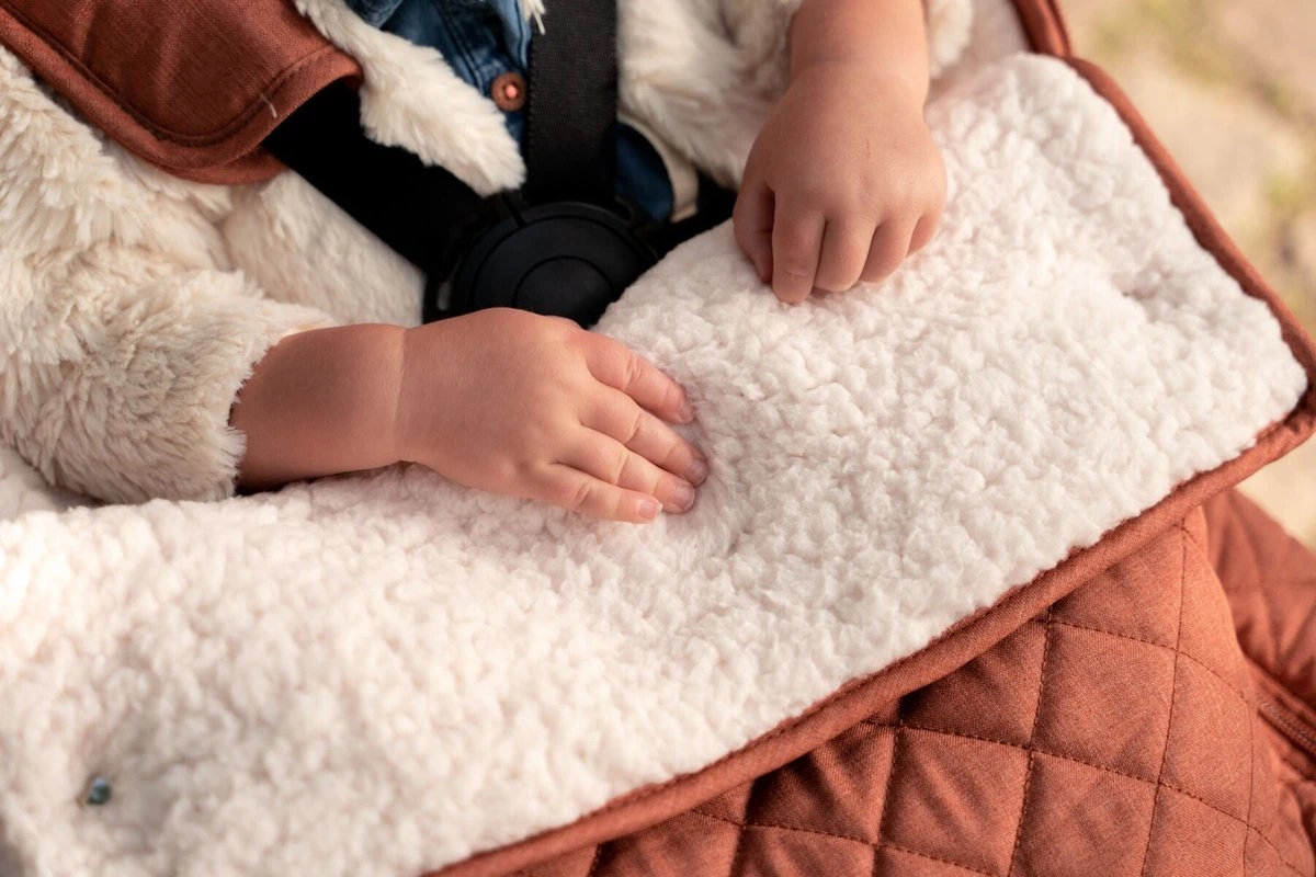 Little Dutch Voetenzak Buggy Rust 2 Little Dutch Voetenzak Buggy Rust - Image 2