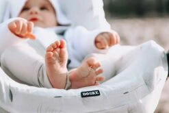 Dooky Seat Cover 0+ Autostoelhoes Dandelion -Maxi-Cosi Winkel 1200x800 17