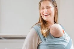 Babylonia - Tricot-Slen Organic - Draagdoek Baby - Silver Blue -Maxi-Cosi Winkel 1200x800 241