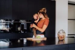 EVE Kids Heupdrager - Baby En Peuter - Heupzitje - Draagzak - Zwart Leer 11 EVE Kids Heupdrager - Baby En Peuter - Heupzitje - Draagzak - Zwart Leer -Maxi-Cosi Winkel 1200x800 257