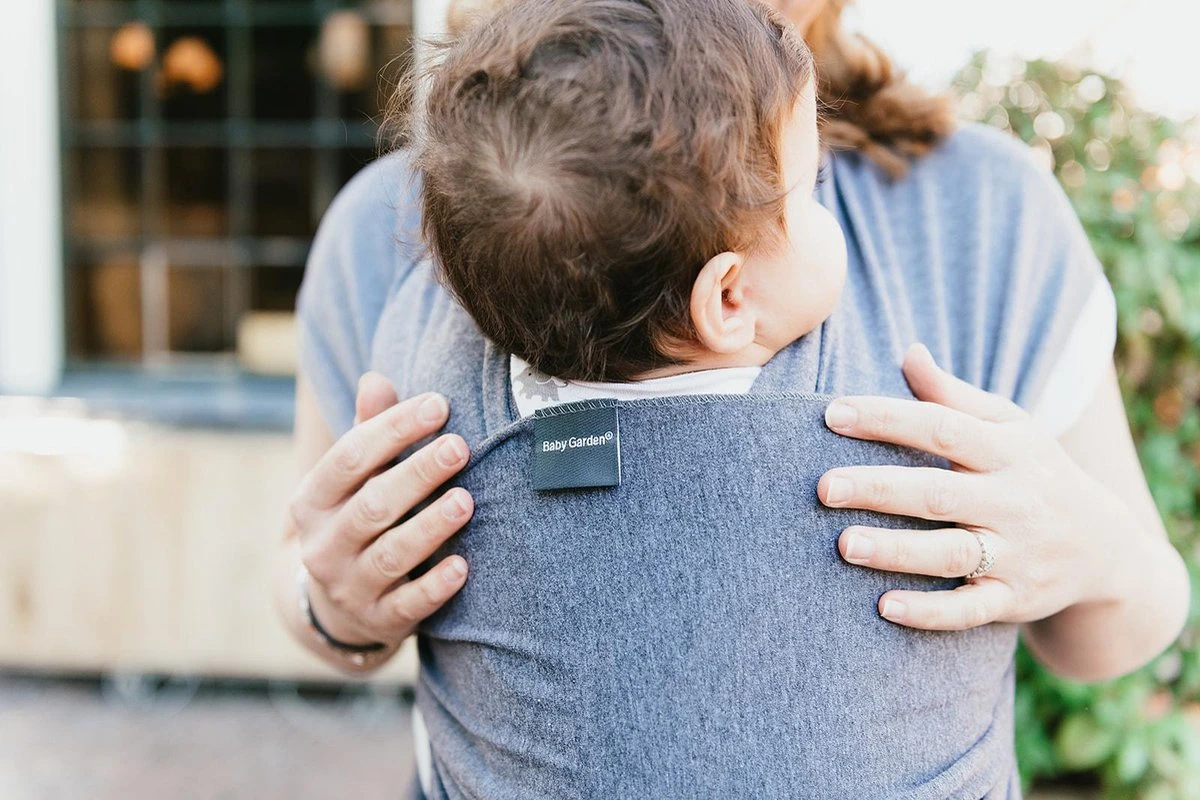 Baby Garden Draagdoek Grijs - Ergonomisch - Original - Inclusief Slabbetje 7 Baby Garden Draagdoek Grijs - Ergonomisch - Original - Inclusief Slabbetje - Image 7