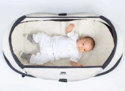 Deryan Infant BabyBox Campingbedje - Baby Klamboe - Cream -Maxi-Cosi Winkel 1200x878 1
