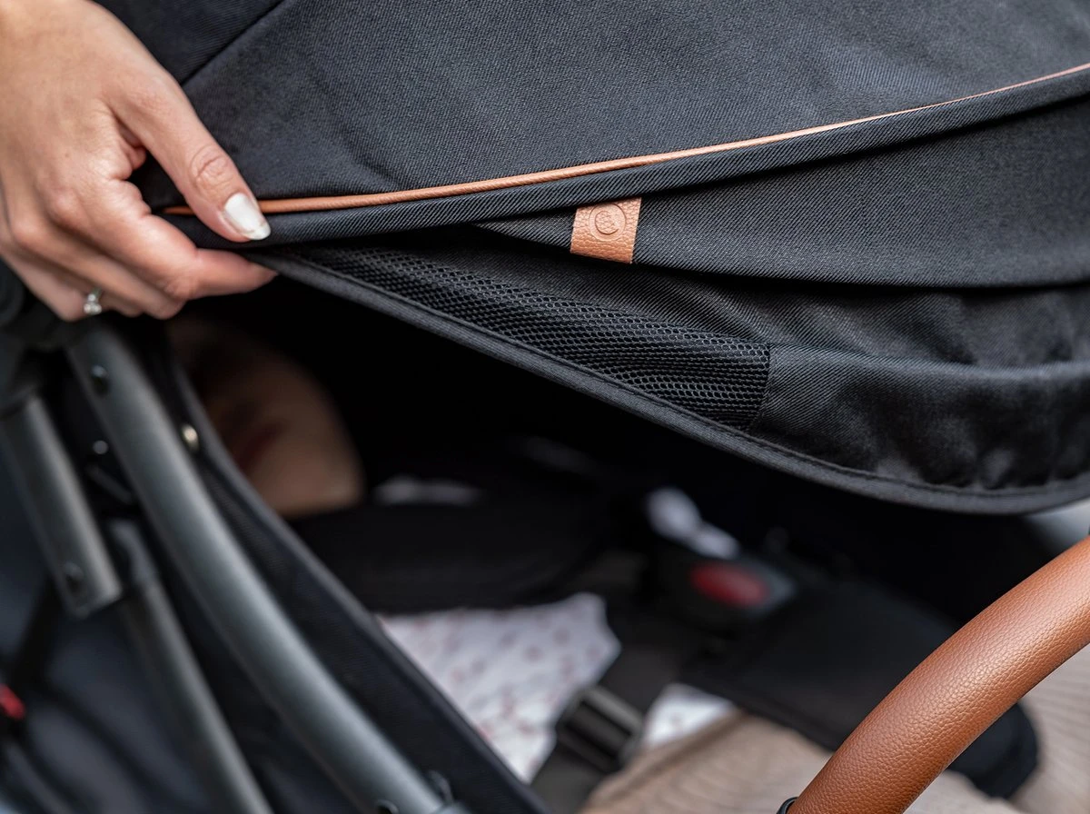 Lionelo Buggy Julie One - Kinderwagen Premium - Automatisch Opvouwen - Wandelwagen Tot 22 Kg - Comfortabele Zitje 3 Lionelo Buggy Julie One - Kinderwagen Premium - Automatisch Opvouwen - Wandelwagen Tot 22 Kg - Comfortabele Zitje - Image 3