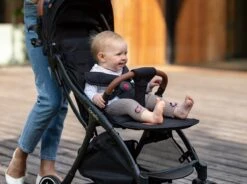 Lionelo Buggy Julie One - Kinderwagen Premium - Automatisch Opvouwen - Wandelwagen Tot 22 Kg - Comfortabele Zitje 29 Lionelo Buggy Julie One - Kinderwagen Premium - Automatisch Opvouwen - Wandelwagen Tot 22 Kg - Comfortabele Zitje -Maxi-Cosi Winkel 1200x896 5