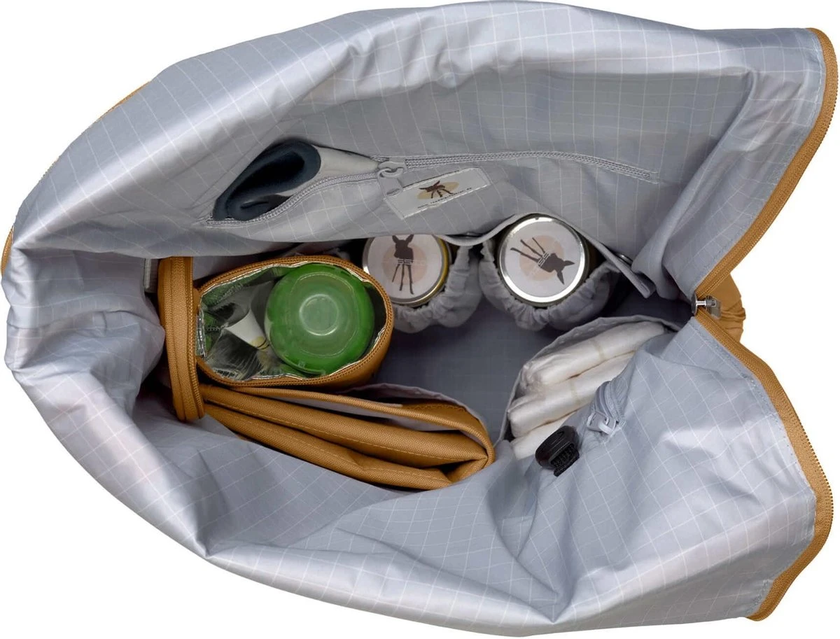 LÄSSIG Luiertas Rolltop Backpack Rugzak Incl Verschoningsmatje - Curry 4 LÄSSIG Luiertas Rolltop Backpack Rugzak Incl Verschoningsmatje - Curry - Image 4