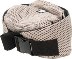 Dooky Ergonomische Draagzak Urban Comfort Beige Desert -Maxi-Cosi Winkel 1200x986 2