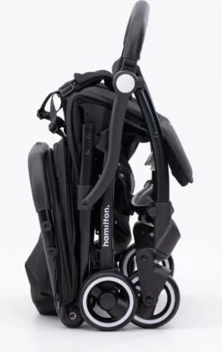 Hamilton By Yoop X1 Plus Buggy – Nieuw, Hoger, Uitgebreider 2023 Model – Premium Stroller Met One Hand Folding Technologie – Zwart – Lichte, Verstelbare En Wendbare Kinderwagen Met Vele Gemakken -Maxi-Cosi Winkel 758x1200 3