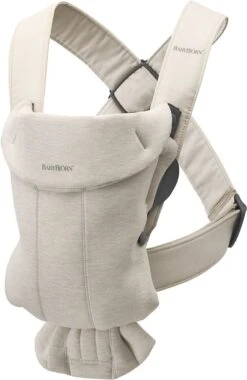 BabyBjörn Draagzak Mini - 3D Jersey - Lichtbeige 11 BabyBjörn Draagzak Mini - 3D Jersey - Lichtbeige -Maxi-Cosi Winkel 779x1200 1