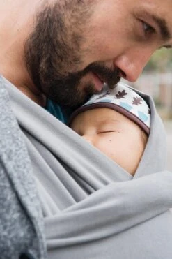 Babylonia - Tricot-Slen Organic - Draagdoek Baby - Silver Blue -Maxi-Cosi Winkel 798x1200 9