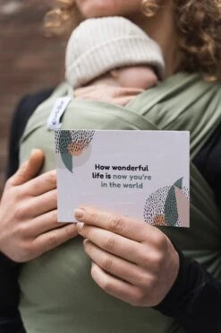 Cuddie Baby Draagdoek - Premium Organic Baby Draagdoek Gemaakt Van Bio Katoen - Newborns Tot 15 Kg - Baby Cadeau - Met Wenskaart - Olive -Maxi-Cosi Winkel 799x1200 35