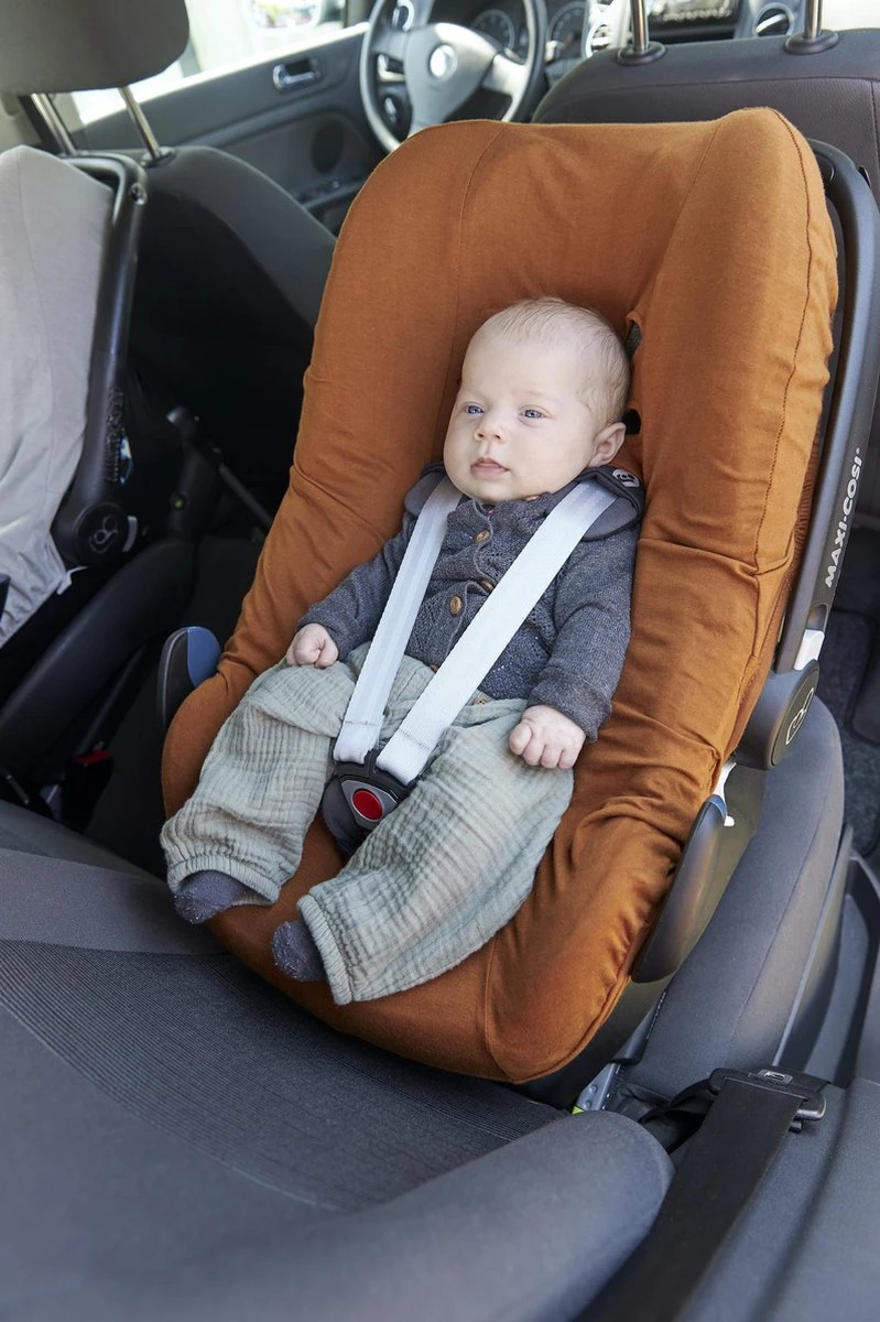 Meyco - Autostoelhoes Basic Jersey - Camel - Groep 0 2 Meyco - Autostoelhoes Basic Jersey - Camel - Groep 0 - Image 2