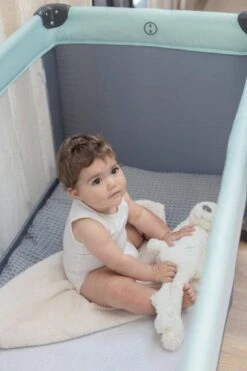 Qute Campingbed Q-sleep Mint/Antra -Maxi-Cosi Winkel 799x1200 46