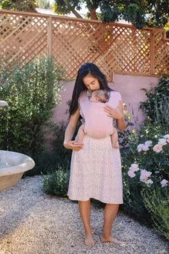 Ergobaby - Embrace - Draagzak Baby - Blush Pink -Maxi-Cosi Winkel 799x1200 51