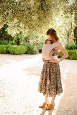 Ergobaby - Embrace - Draagzak Baby - Blush Pink -Maxi-Cosi Winkel 799x1200 52