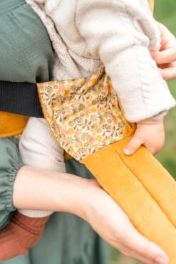 ByKay - Draagzak - Click Carrier Classic - Special Edition Rib Zeki Yellow - Teske De Schepper -Maxi-Cosi Winkel 800x1200 115